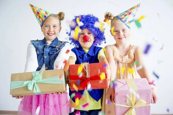 Fiesta de cumpleaños de adolescentes —  Fotos de Stock