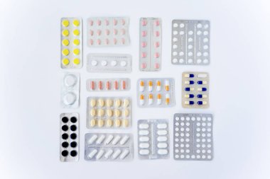 çok renkli hapları