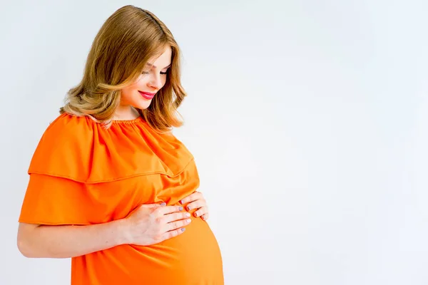 En gravid kvinna — Stockfoto