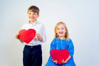 Çocuklar Sevgililer günü