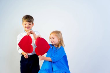 Çocuklar Sevgililer günü