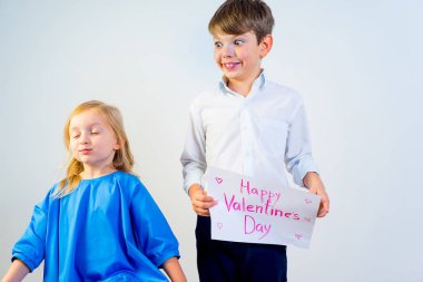 Çocuklar Sevgililer günü