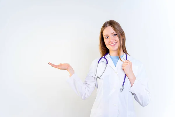 Female pediatrician at her office — Stock Photo, Image