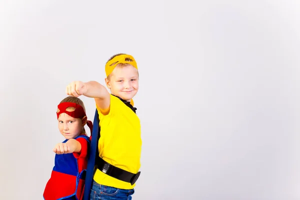 Superhéroes niños amigos — Foto de Stock