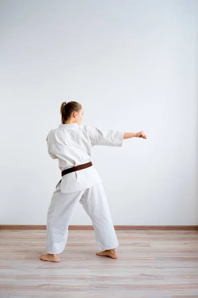 Karate Mädchentraining — Stockfoto