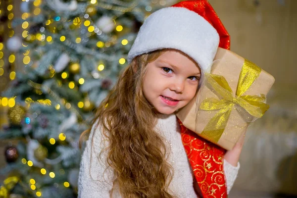 Enfant célébrant Noël — Photo