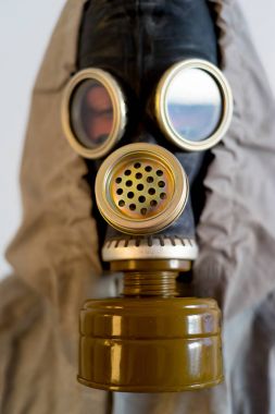 Gaz maskeleri insanlarda