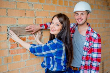 İnsanlar bir performansımız sitesinde