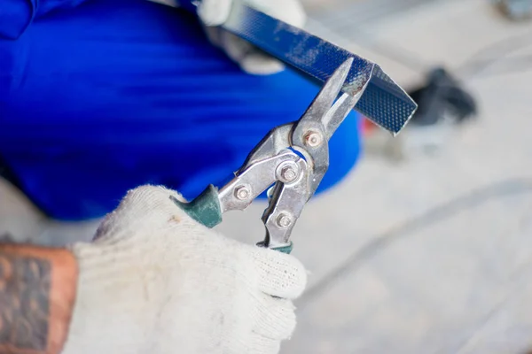 Lavoratore in un sito di costruzione — Foto Stock