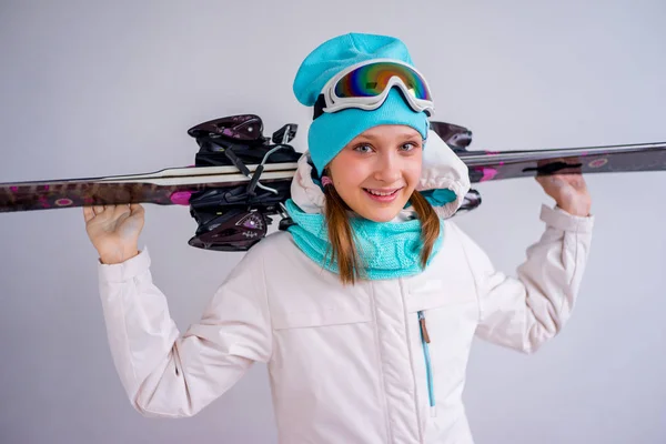 Jeune fille ski — Photo