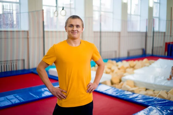 People in trampoline center — Stock Photo, Image