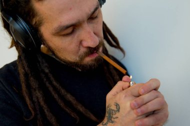 çıkmak yasaktır kavramı