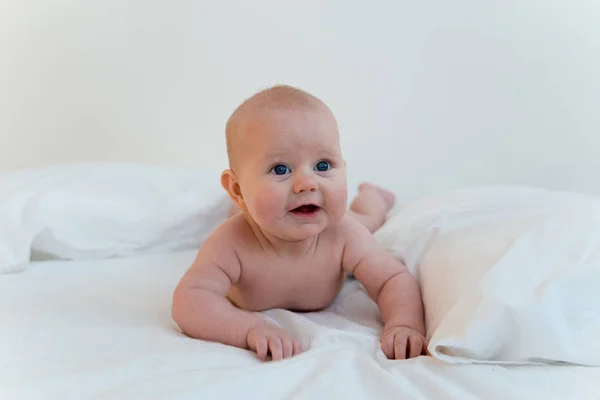 Newborn infant baby — Stock Photo, Image