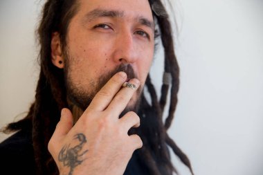 çıkmak yasaktır kavramı