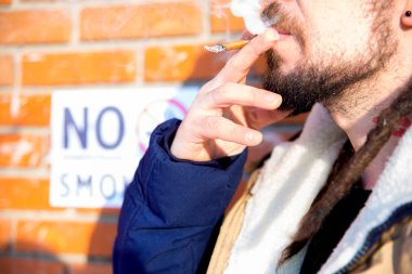 çıkmak yasaktır kavramı