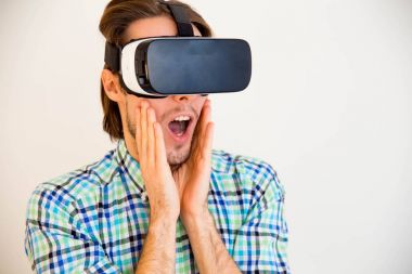 Adam Vr kulaklık