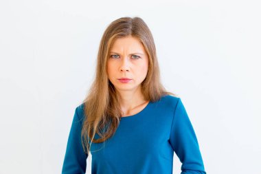 Kadın gösteren duygular