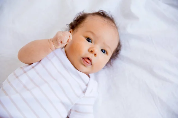 Nyfödda spädbarn baby — Stockfoto