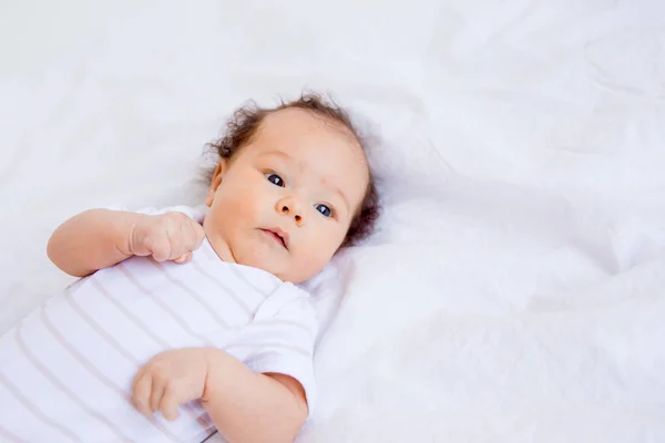Yeni doğan bebek bebek — Stok fotoğraf
