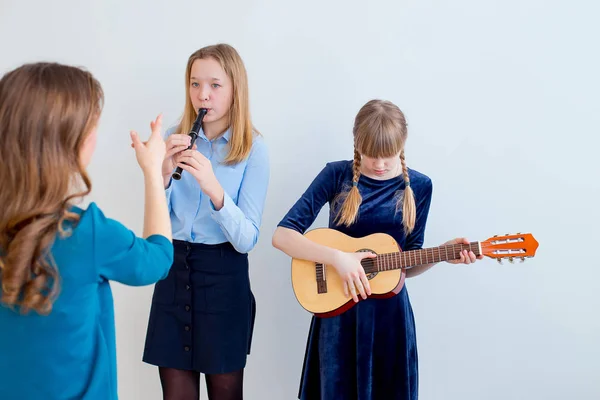 Music lesson indoors — Stock Photo, Image