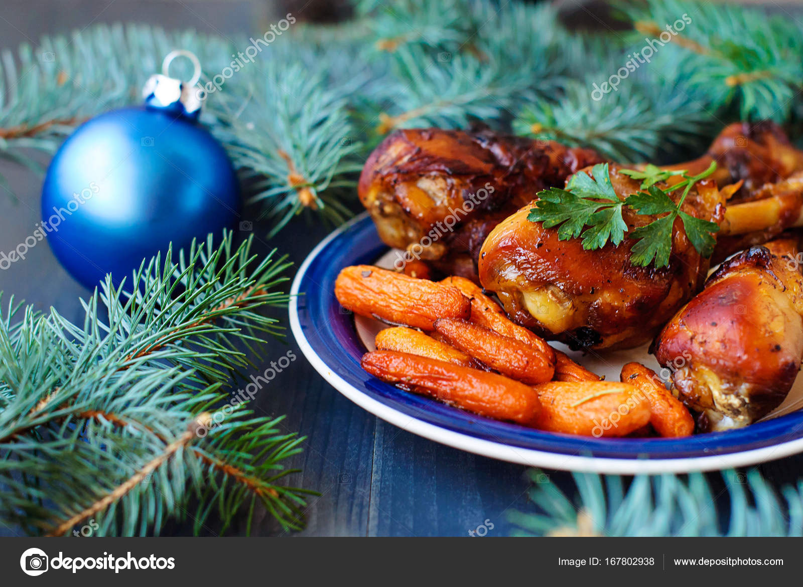 Cuisses De Poulet Cuit Au Four Dans Le Miel Et La Sauce De