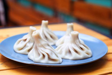 Gürcü Ulusal çanak Hıngel ile et ve baharatlar.