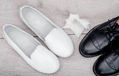 Kız ve erkek deri çizme