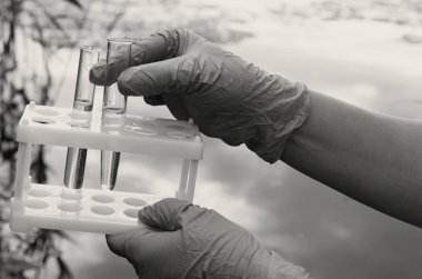 Bir su analiz için su deposu sınava