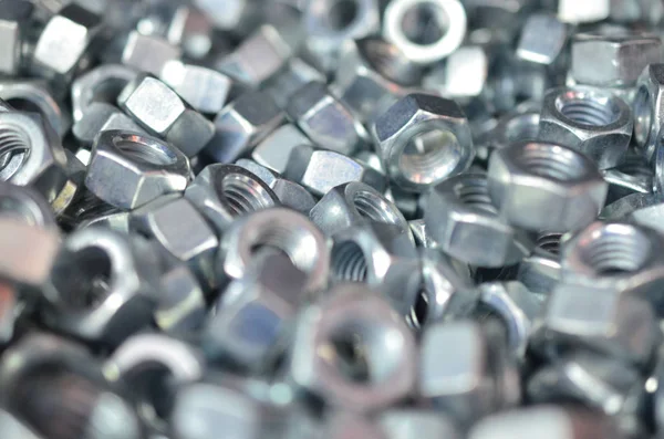 Krom parlak ceviz fındık çok yakın olan.