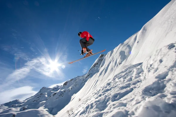 Ski jump — Stock Photo, Image