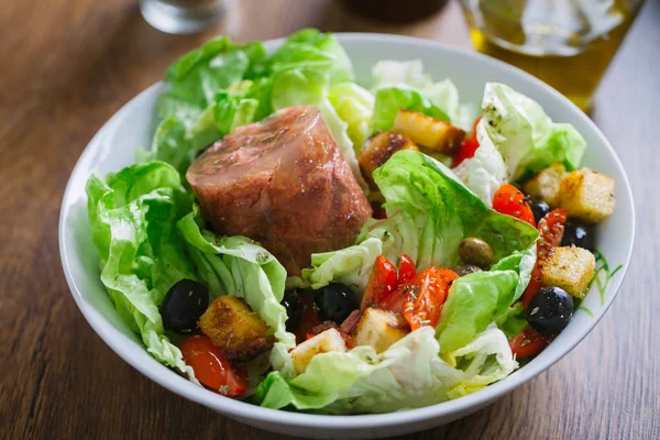 Mediterrane gemengde salade — Stockfoto