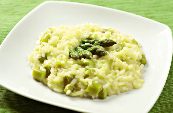 Risotto kuşkonmaz ile — Stok fotoğraf