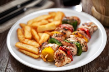 Tavuk patates ile bile delip