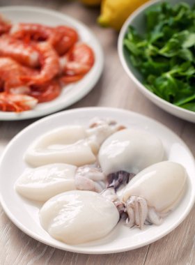 Raw shrimp and cuttlefish