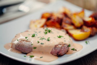 Patates ile Dana fileto