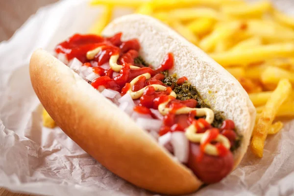 Hotdog Tálcán — Stock Fotó
