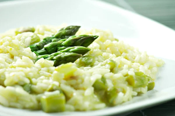 Risotto Met Asperges Een Plaat — Stockfoto