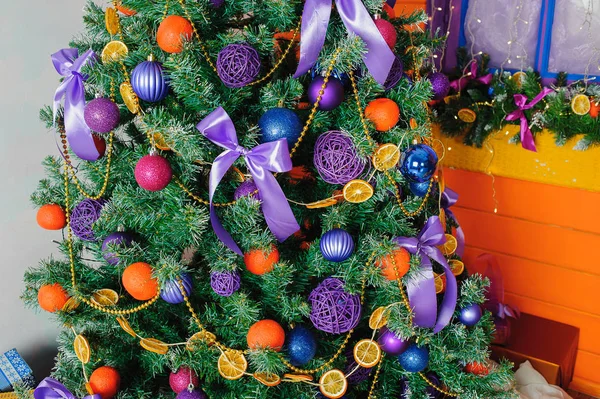 Kerstboom dicht omhoog — Stockfoto