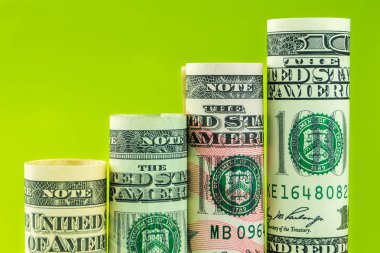 yükselen adımları Dört makara en değerli Amerikan Doları banknot yaptı.