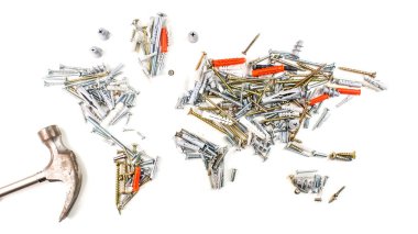 Vidalar ve bağlantı elemanları çekiçle yapılmış Dünya Haritası