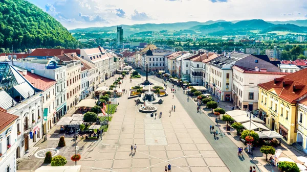 Główny plac w Bańskiej Bystrzycy, Słowacja — Zdjęcie stockowe