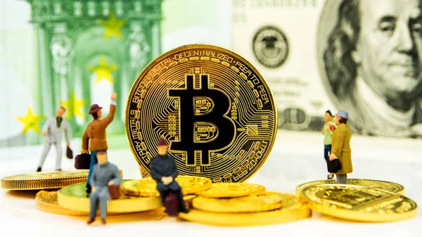 Κρυπτό νομίσματα, το bitcoin είναι ειδικά η δυνατότητα να γίνουν πλούσιοι — Φωτογραφία Αρχείου