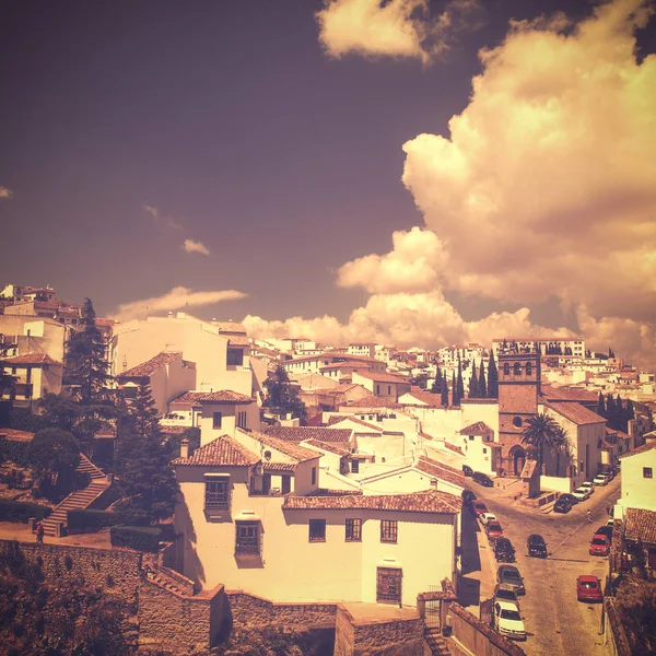 Vista de Ronda, España en estilo retro vintage con su arquitectura típica — Foto de Stock