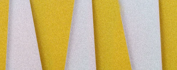 Goldener und silberner Zickzack-Hintergrund mit Plastikeffekt — Stockfoto