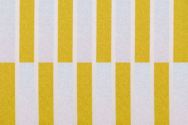 Fondo rayado dorado y plateado con líneas blancas efecto plástico — Foto de Stock