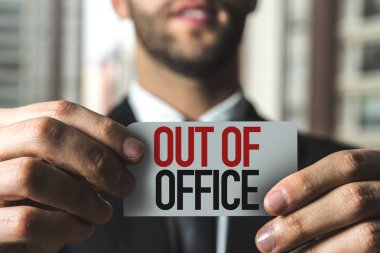 ofis dışında işareti ile kağıt
