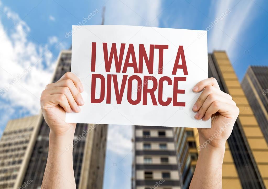 paper with sign I Want Divorce