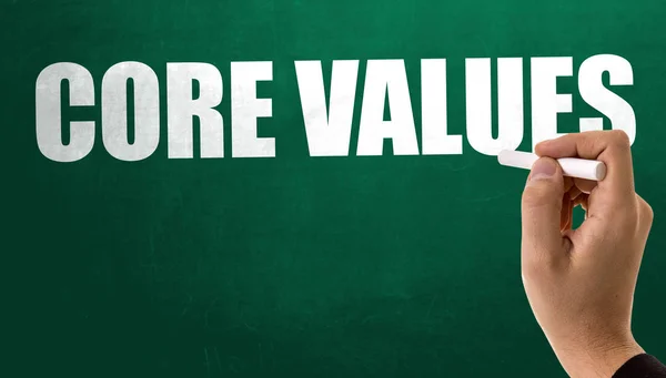 Assinalar os valores principais no quadro — Fotografia de Stock