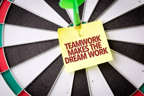 Teamarbeit macht den Traum wahr — Stockfoto