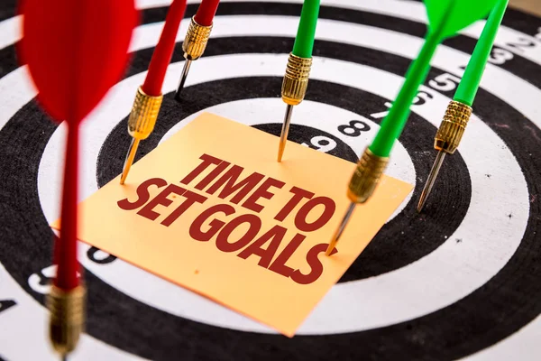 Target with inscription time to set goals — Stock Photo, Image